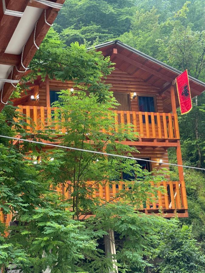 Guri I Lekes Guesthouse Moll' e Shoshit Exterior foto